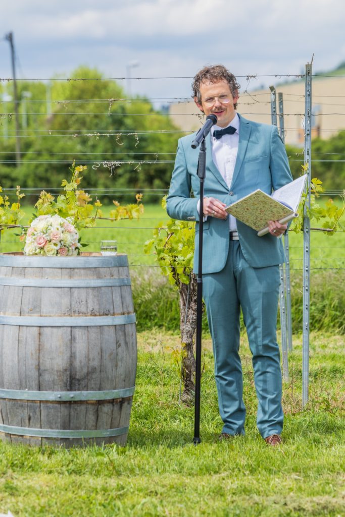 Hochzeit in den Weinbergen (c) Andreas Kneitz Freier Trauredner Würzburg