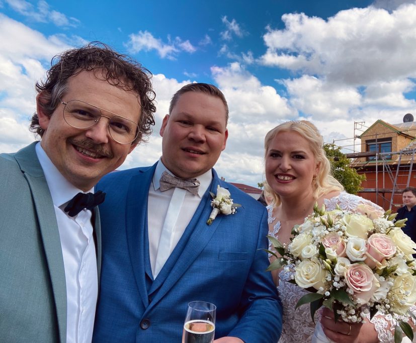 Heiraten in Würzburg - heiraten im Weinberg Freier Trauredner Schweinfurt André Kessler bei einer freien Trauung in Würzburg inmitten der Weinberge