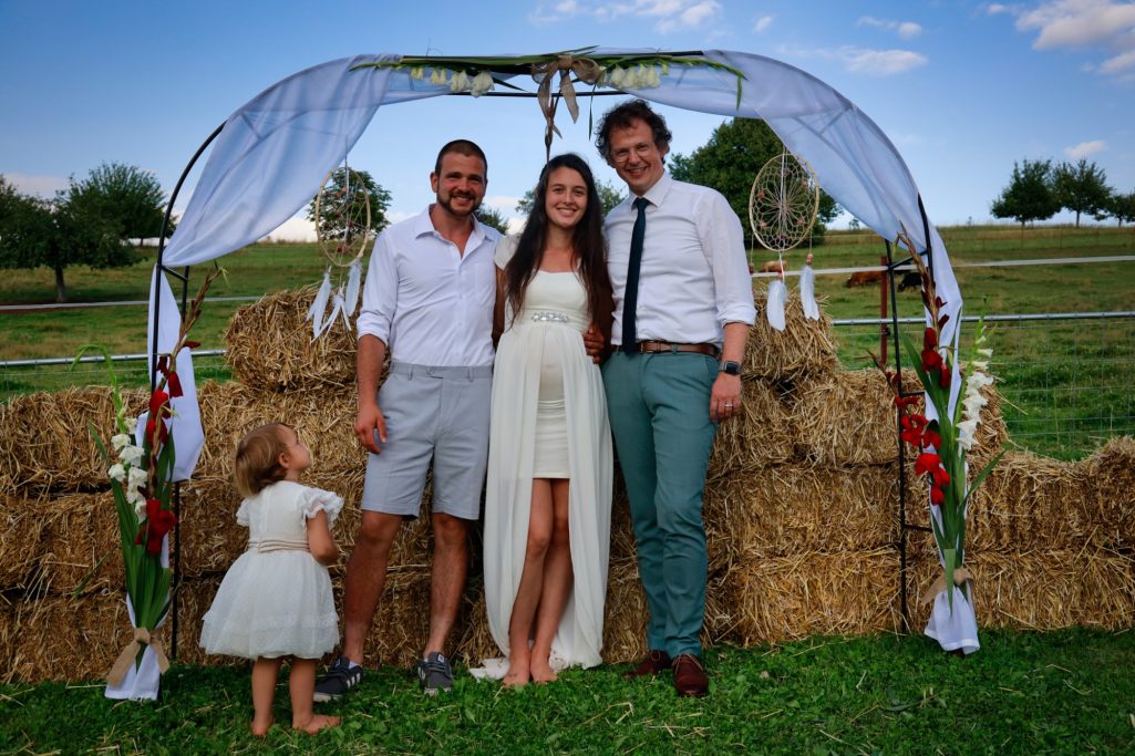 Heiraten in Main-Spessart - Hochzeit mit Trauredner André Kessler Freier Trauredner Schweinfurt André Kessler bei einer freien Trauung im Landkreis Main-Spessart
